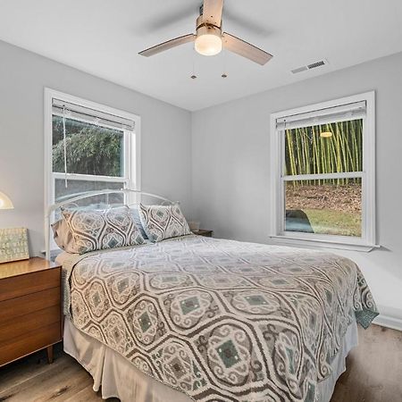 The Bamboo Bungalow Hendersonville Exterior photo